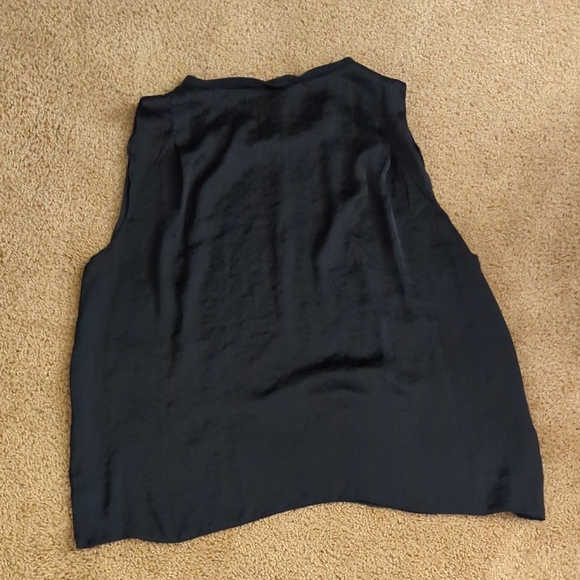 Calvin Klein Elegant Black Sleeveless Blouse - Picture 3 of 4